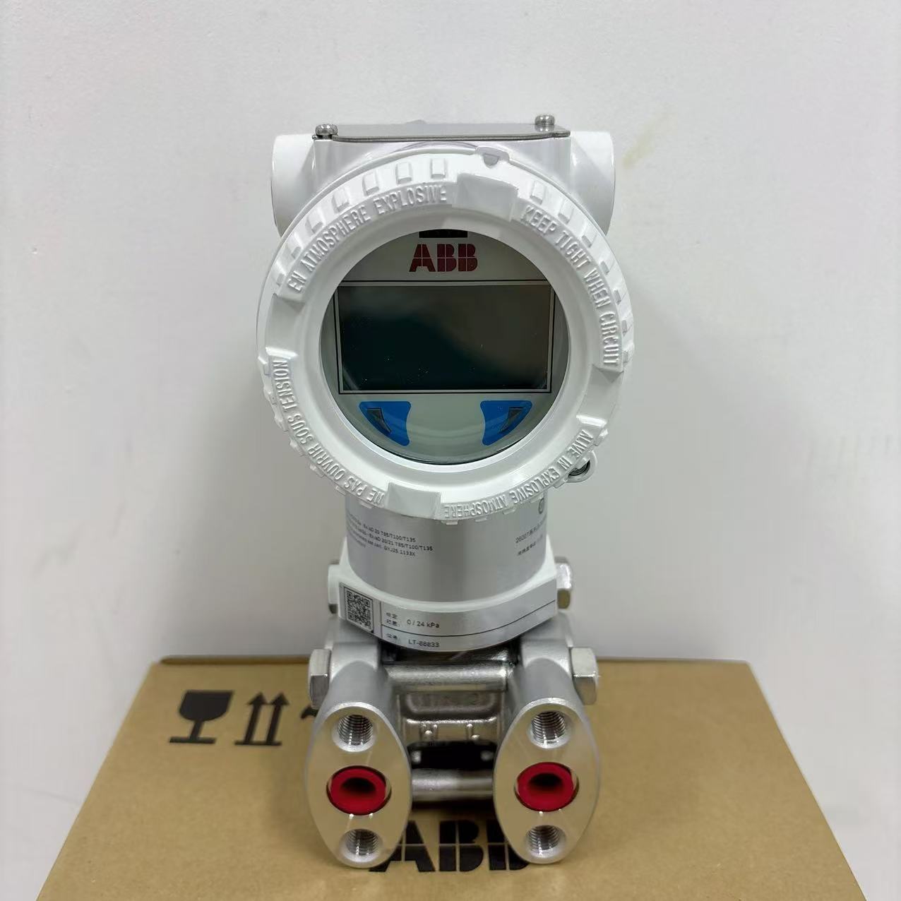 ABB 266系列差压变送器：工业测量的“智慧之眼”